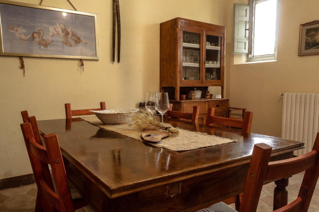 סן ג'ימיניאנו Agriturismo L'Olmo מראה חיצוני תמונה