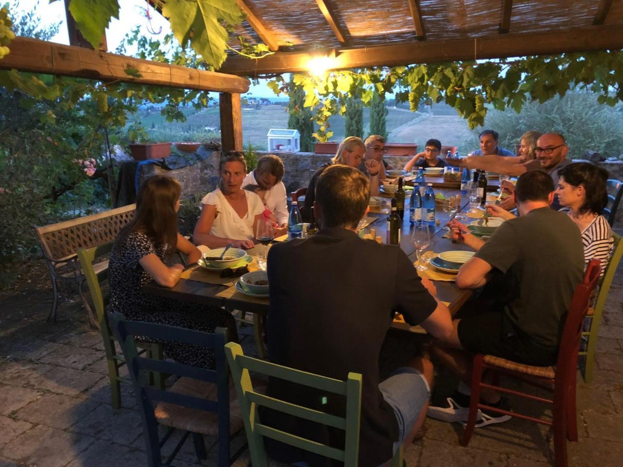 סן ג'ימיניאנו Agriturismo L'Olmo מראה חיצוני תמונה